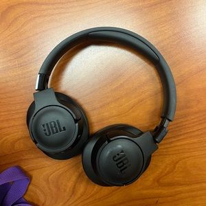 JBL Bluetooth Headphones